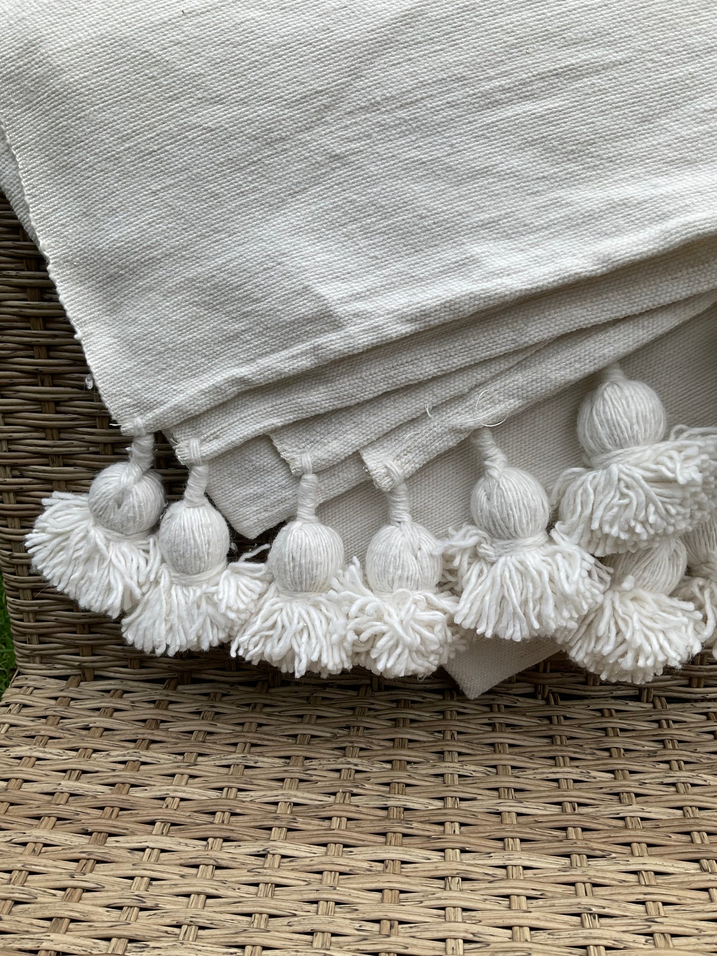 Plaid à pompons blanc
