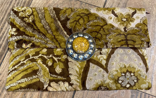 Pochette modèle unique en velours fleurs dorées